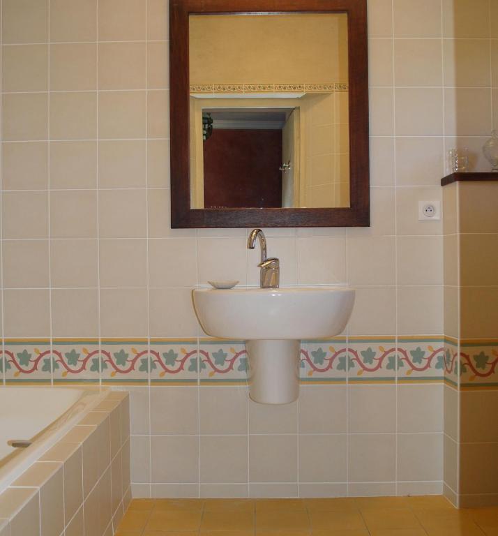 Bed and Breakfast Domaine De Provensol Venterol  Zimmer foto
